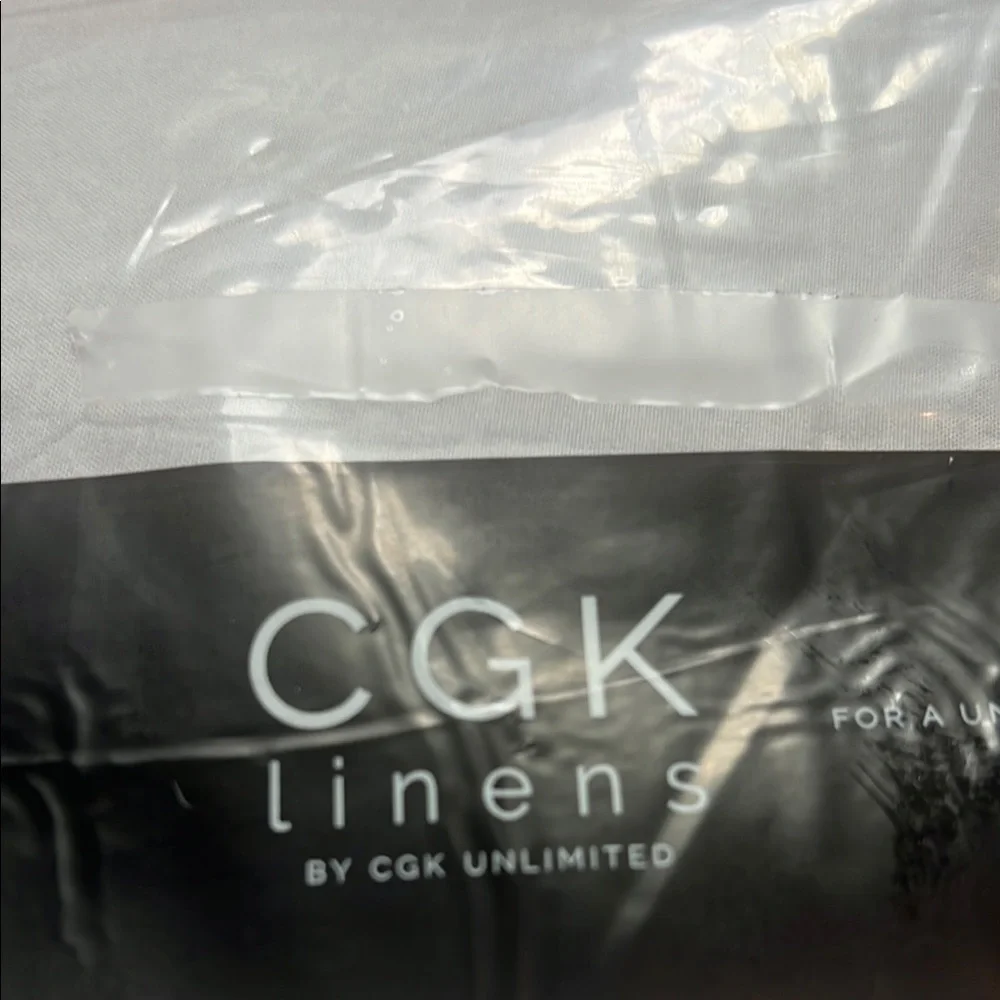NWT King Sheet Set Luxurious Bedding grey - Picture 7 of 8